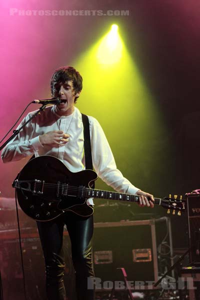 MILES KANE - 2011-11-05 - PARIS - La Cigale - 